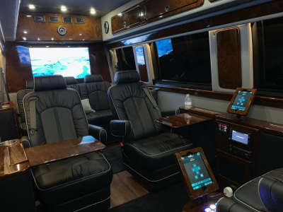 Luxury on a Grand Scale Travel in Style with Our Coaches